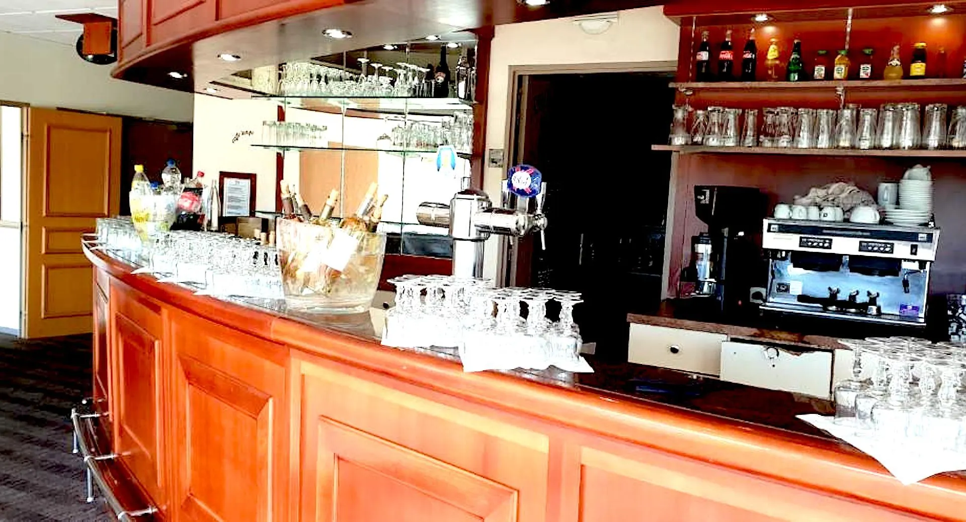 Hotel Mount Venturi - Aix-En-Provence Sainte-Victoire - Bar & Restaurant & Padel Rousset